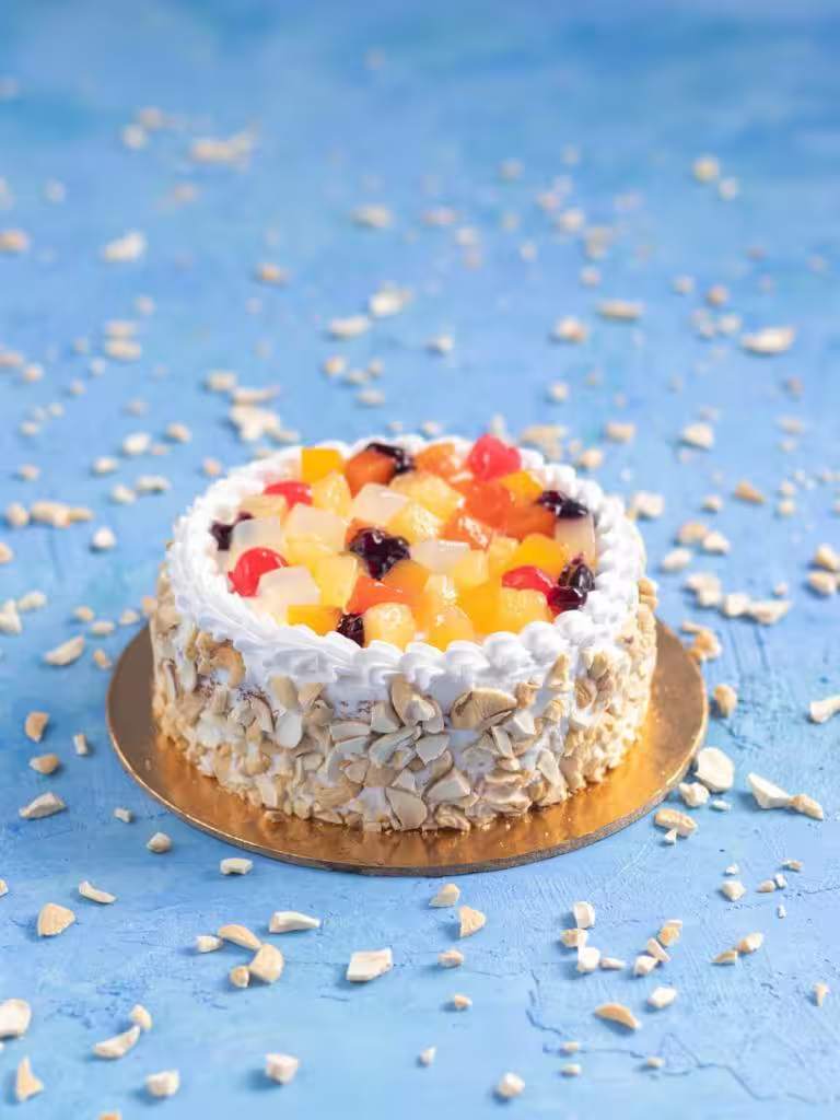 Fresh fruit gateau
